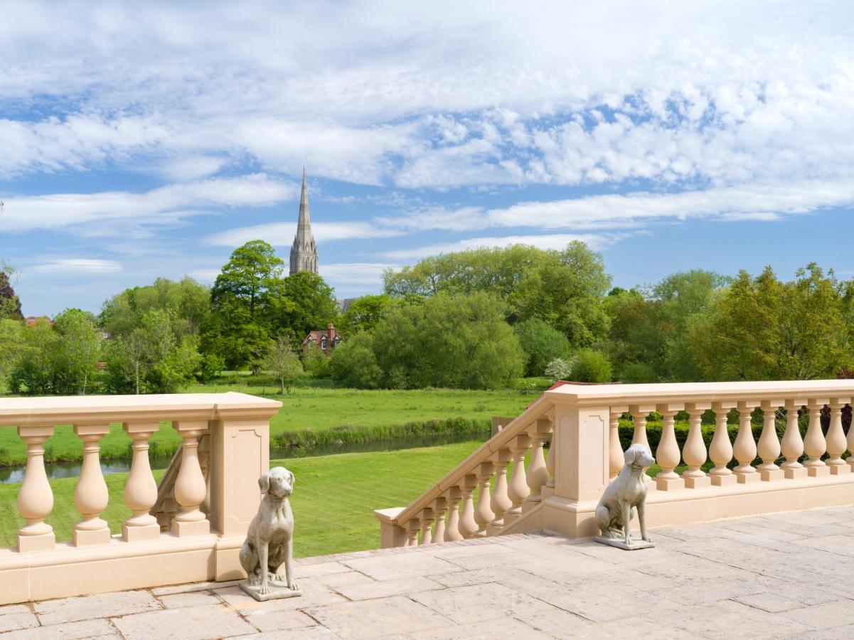 The Riverside Salisbury Luaran gambar