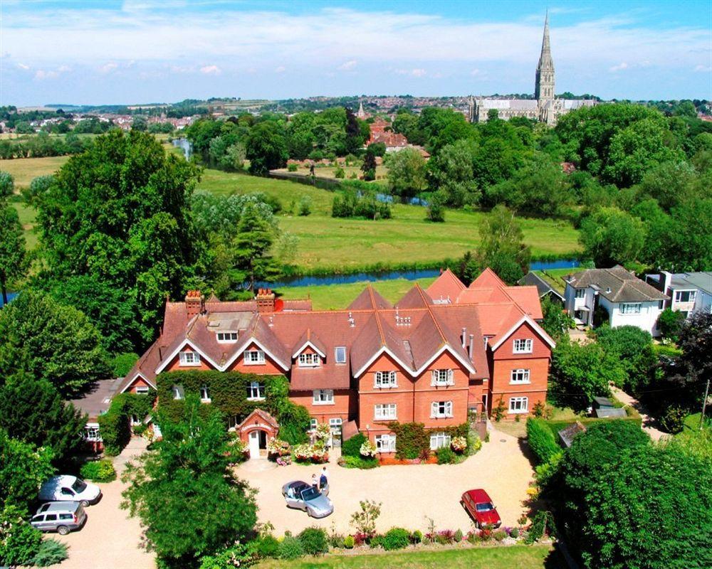 The Riverside Salisbury Luaran gambar